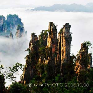 休閑自駕L線：張家界、袁家界、天子山、寶峰湖、猛洞河漂流、芙蓉鎮(zhèn)三晚四日游